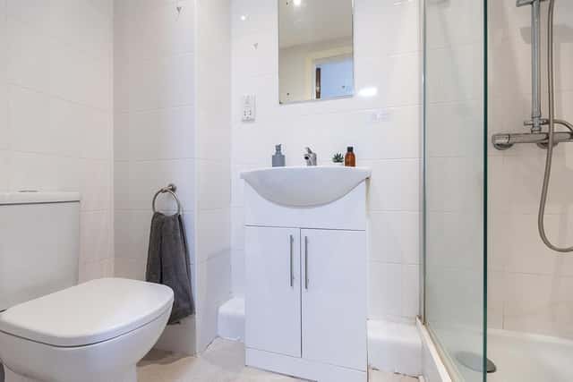 Premium Studio bathroom
