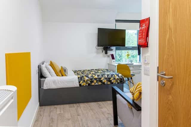 Deluxe Accessible Studio