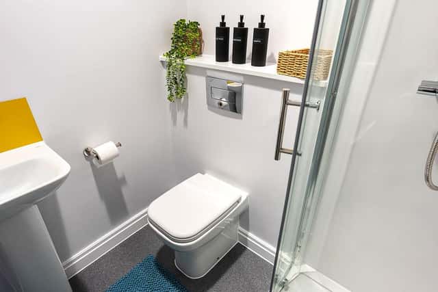 Gold Ensuite